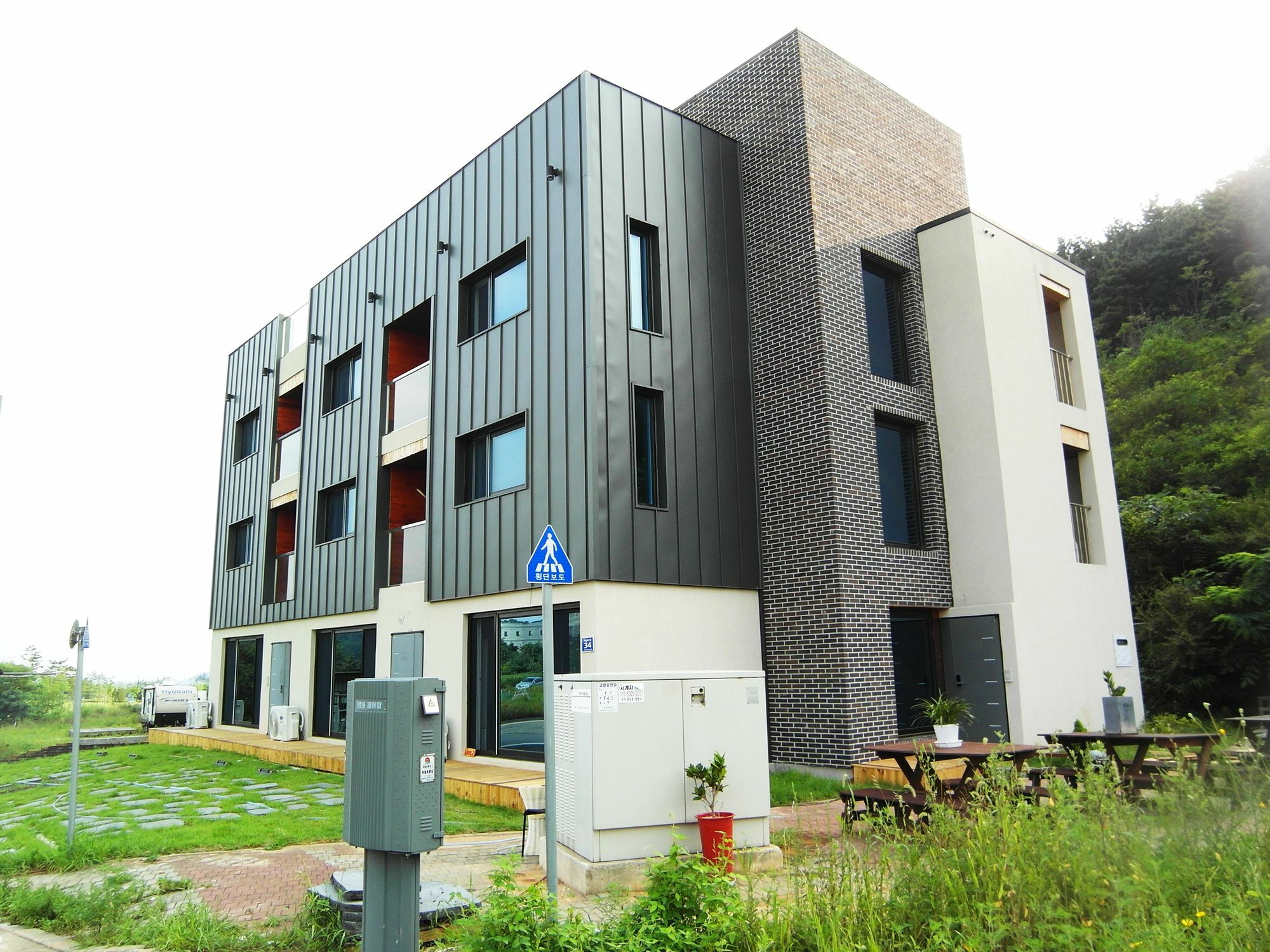 Leeon Guest House Інчхон Екстер'єр фото