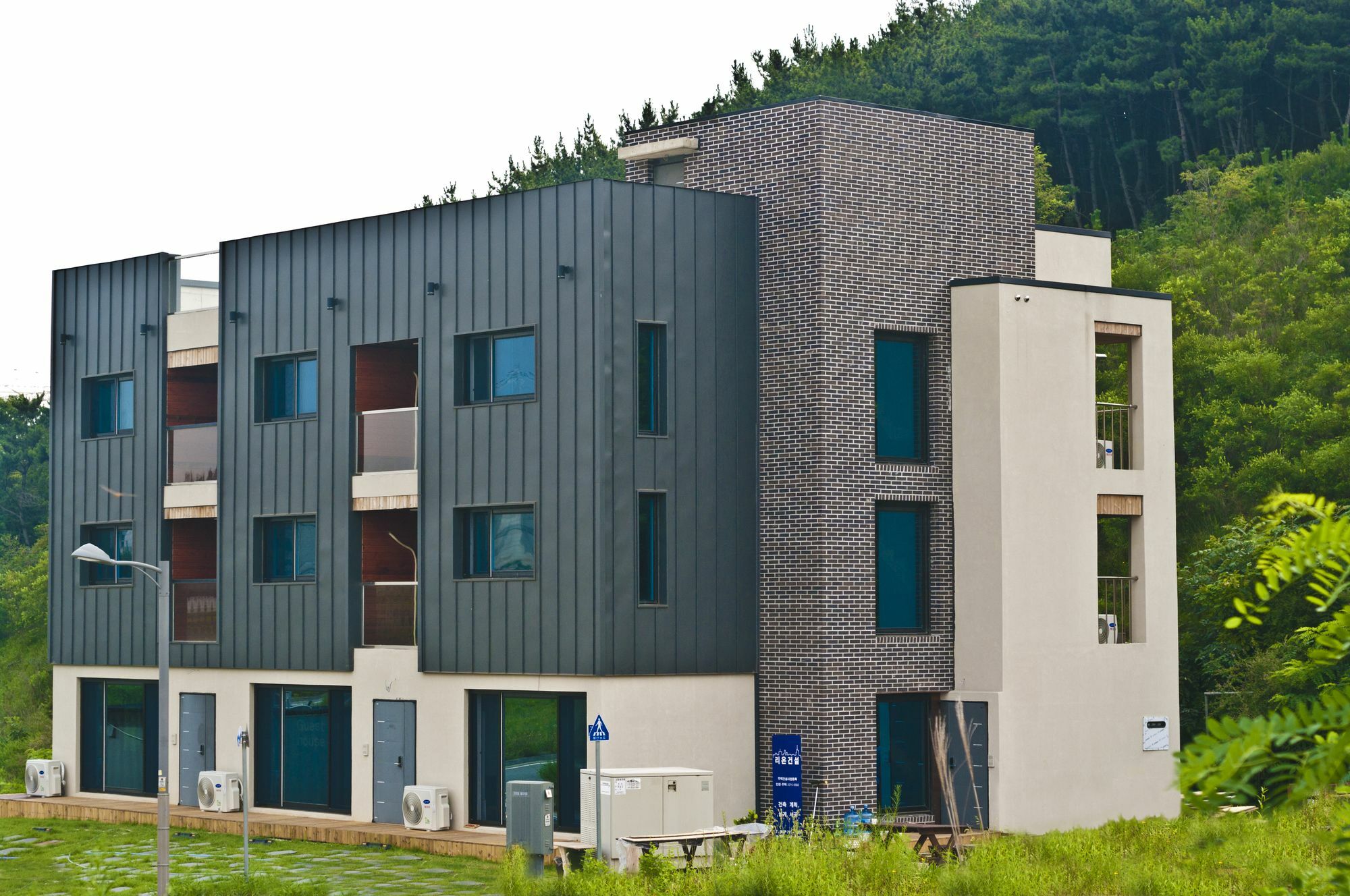 Leeon Guest House Інчхон Екстер'єр фото